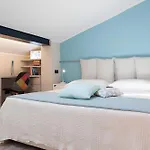 Vieni Vai *